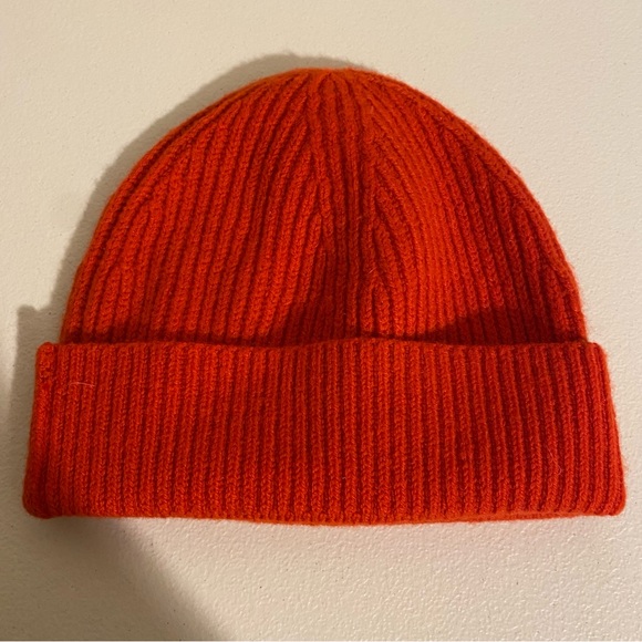 Everlane Accessories - Everlane beanie